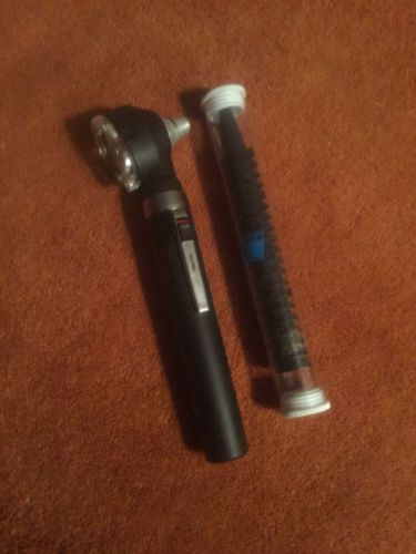 KaWe Piccolight F.O. Otoscope Black Germany with 20 covers never used