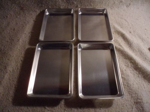 four aluminum chicago metallic baking sheets