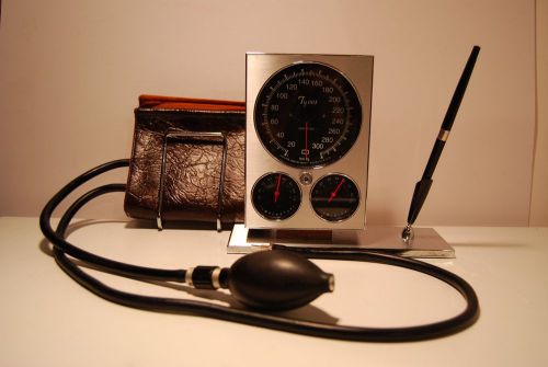 Tycos Desk Blood Pressure set