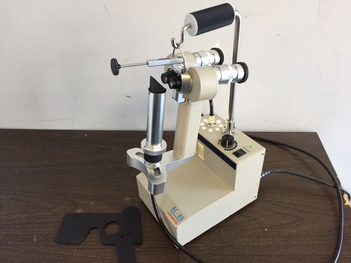 Shin-Nippon Portable Slit Lamp, model SL-65. NO RESERVE. GREAT FOR TRAVEL.