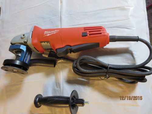 Milwaukee right angle grinder sander Model 6140-30 1 with dust pick up