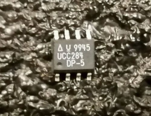 UCC284DP-5 - Texas Instruments LDO Voltage Regulators 0.5A Negative Linear NOS