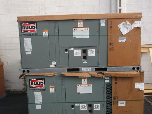 Ruud 8.5 Ton Cool 11.3 EER 150,000 BTU Gas Electric Unit 3 Phase 208-230 Volt