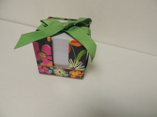 Vera Bradley TAKE A NOTE CUBE in jazzy blooms  NWT