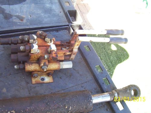 2 lever Hydraulic valve unit used  and untested