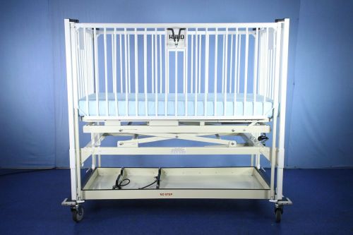 2006 hard mfg. co. cg hi-lo hospital crib nice with warranty! for sale