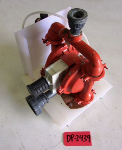 Wilden Cast Iron 1.5&#034; Inlet 1.25&#034; Outlet Diaphragm Pump (DP2439)