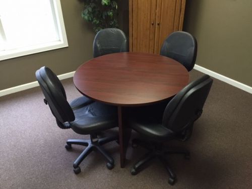 42&#034; ROUND CONFERENCE TABLE WITH 4 CHAIRS
