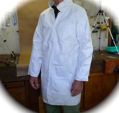 Disposable tyvek lab coat frock smock - case of 30 - size m medium *shv for sale