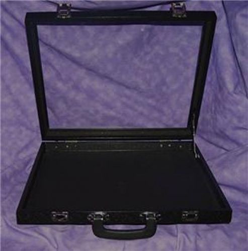 DOUBLESIZED GLASS TOP DISPLAY CASE WITH HANDLE