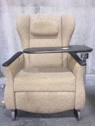 Nemschoff Serenity II Reclining Treatment / Geri Chair With Side Table