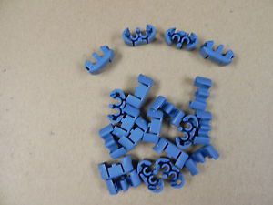 Delphi 15300014 Automotive Connector Secondary Lock Blue 2.7KPcs. New.