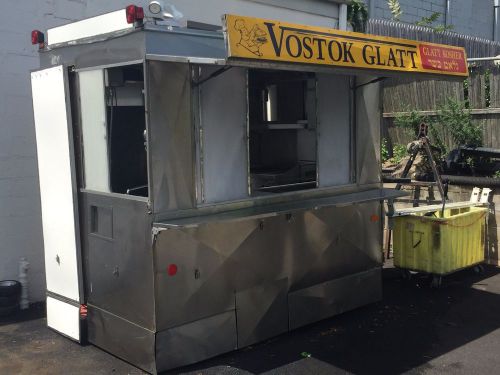 Glatt Kosher Food Trailer