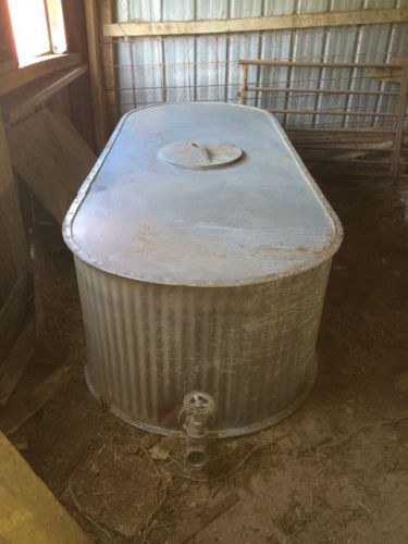 Steel Agricultural Water Tank 750 gallons