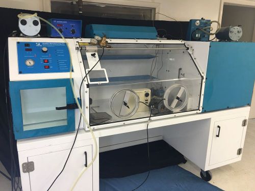 Anaerobic environmental chamber - sheldon bactron - lots of accessories for sale