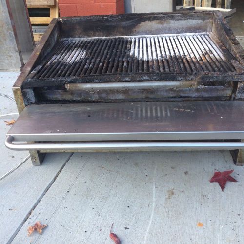 Magikitch&#039;n GAS 36&#034; Char-Broiler Grill Radiant Heat Great Shape