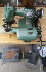 UNITED STATES BLINDSTITCH Industrial Sewing Machine # B518-1 Mechanical