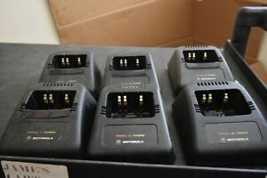 X6 - Motorola Model NTN1172A Black 2-Way Radio Battery Charger Base Only #U46