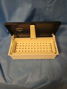 Cold sanitizer tray