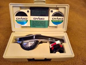 VINTAGE DYMO DELUXE LABEL MAKER #1550 KIT W/TAPES ORIGINAL CASE  Exc Cond