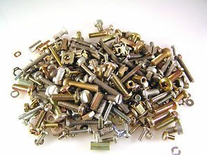 Mixed Bolts Screws Nuts Hardware Pack Min Wt.250g Qty 200+ Pieces OL0304B