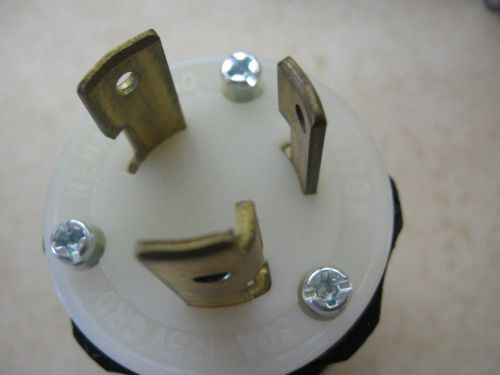 Male plug 30 amp 125 v hubbell/leviton hbl 2611 twist lock nema l5-30 2pole  3 w for sale