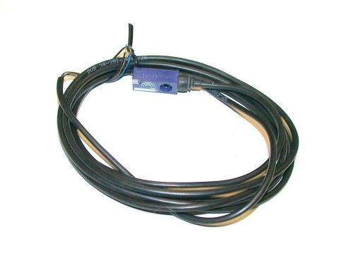 New schneider telemecanique proximity switch model  xs7j1a1pal2 (3 available) for sale