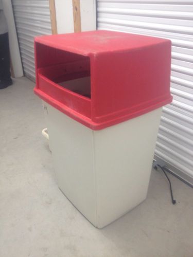 Commercial Waste Trash Receptacle Can