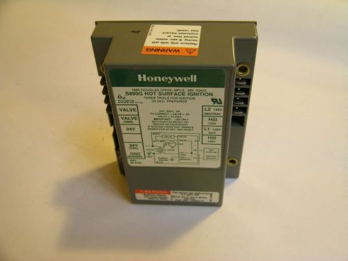 Furnace Control Honeywell S890G 1011 2 Hot Surface Ignition 120 V  Ignitor Used