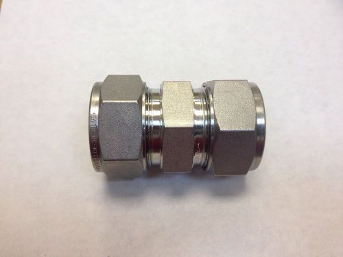 New Swagelok 316 Stainless Steel Coupling 1 Inch