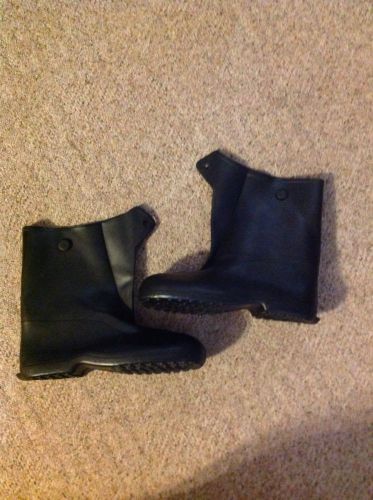 Tingley X-large 10 inch rubber over boot NWOT