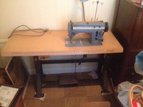 Singer Professional 20-33 Sewing Machine with table