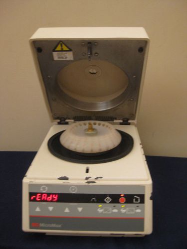 IEC MicroMax Centrifuge with 851 rotor (24 place rotor)