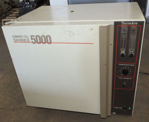 Thermolyne Compact Co2 Series 5000 Incubator oven Model I53325 (#691)