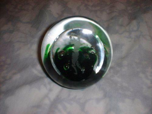 ETCHED GOLFER HEAVY PAPERWEIGHT WITH GREEN SWIRL &amp; BUBBLE ACCENTS ~GORGEOUS!!!~