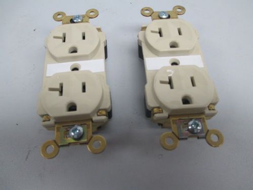 LOT 2 NEW PASS SEYMOUR 1HBJ8 PLUG TAIL DUPLEX RECEPTACLE 20A 125V D232512