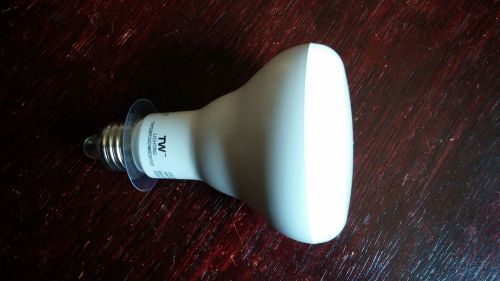 TW Flood Dimmable 10w/65w LED Light Bulb 685 Lumens 120 Degree