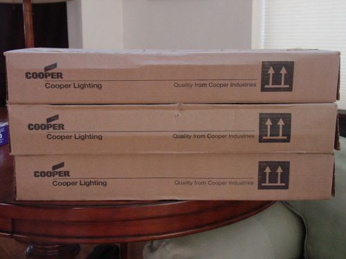 Lot 3 cooper metalux commercial light lamps ws-217a-unv-eb81-u surface wrap 2&#039; for sale