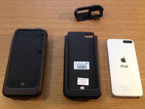 (1) Ipod Touch 5th Generation 16GB with Linea Pro 5 LP-5 Scanner Reader POSLavu
