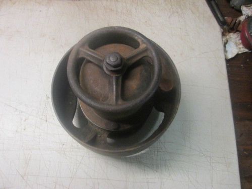Ihc mccormick deering 1 1/2- 2 1/2 &amp; 3-5 hp la lb engine clutch pulley rare!!! for sale
