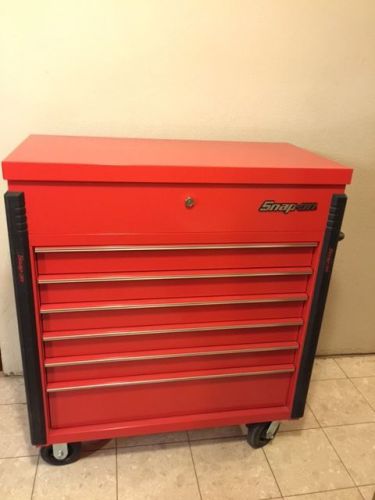 Snap on, NEW red,roll cart, tool box, large, 6 drawers + top compartment.