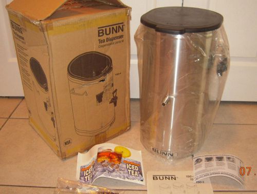 Large bunn tea dispenser iced pourer 4 gallon metal pitcher w/spout restaurant for sale