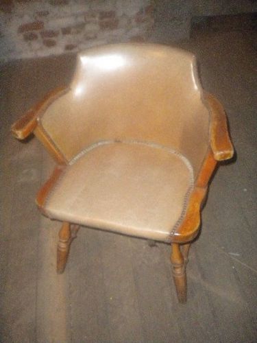 Lot of 19 bar captain chairs - MUST SELL! SEND ANY ANY OFFER!