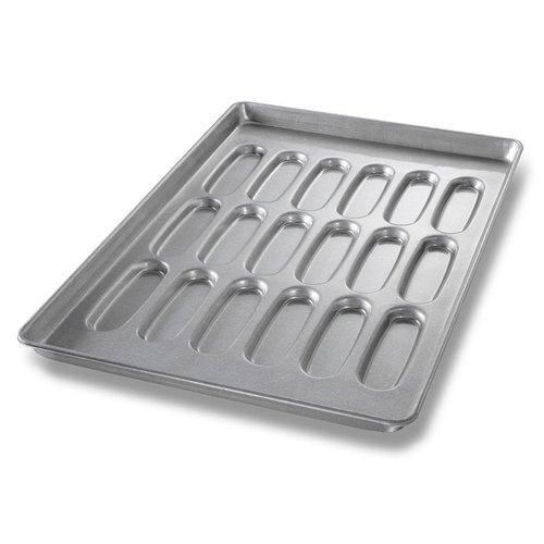 6 Chicago Metallic Hot Dog Bun Baking Pan 18 Moulds Silicon Coated 42435 NEW