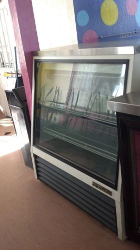 Two Door True Refrigerator - Restaurant - Deli - Business - Front Display case