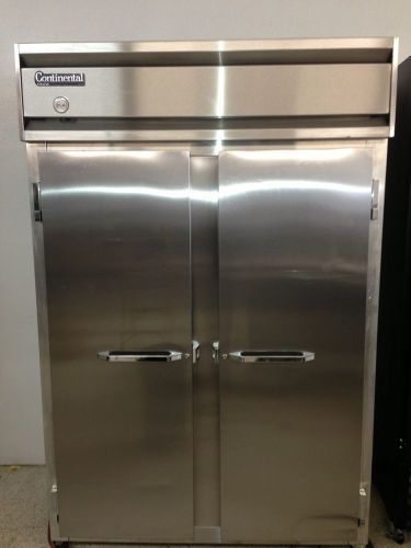 Continental model 2f 2 door reach-in stainless steel freezer solid doors for sale