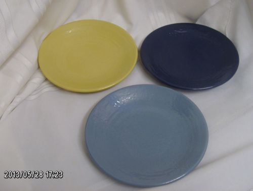 Elite Global Solutions 9&#034; Melamine Dinner Plates Solid Textured Color Lot of 3