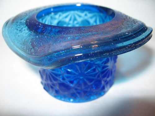 aqua Cobalt blue glass tabletop toothpick match holder art top hat daisy button