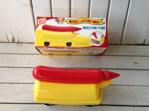 Oscar Meyer Mustard Ketchup Mobile Mealtime Fun New