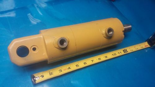 NEW Cat Hydraulic Cylinder 3-1/2&#034; bore X 3-1/4&#034; Stroke Tilt forklift  (B4)